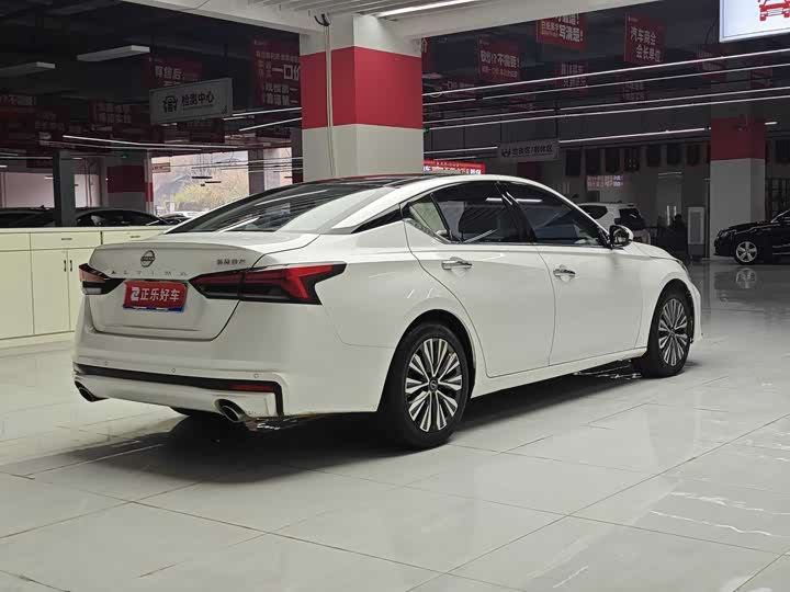 Фото 3 - Nissan Teana