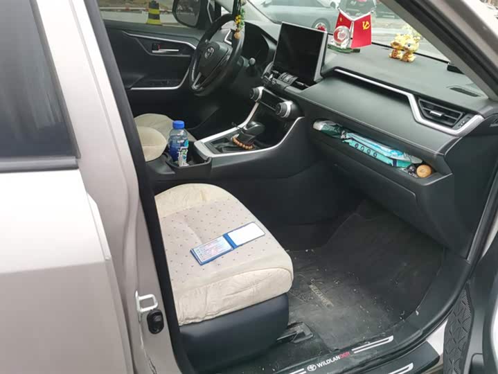 Фото 7 - Toyota Wildlander