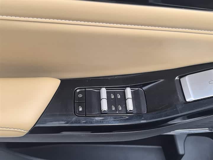 Фото 9 - Geely Galaxy L6