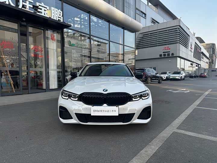 Фото 2 - BMW 3 Series
