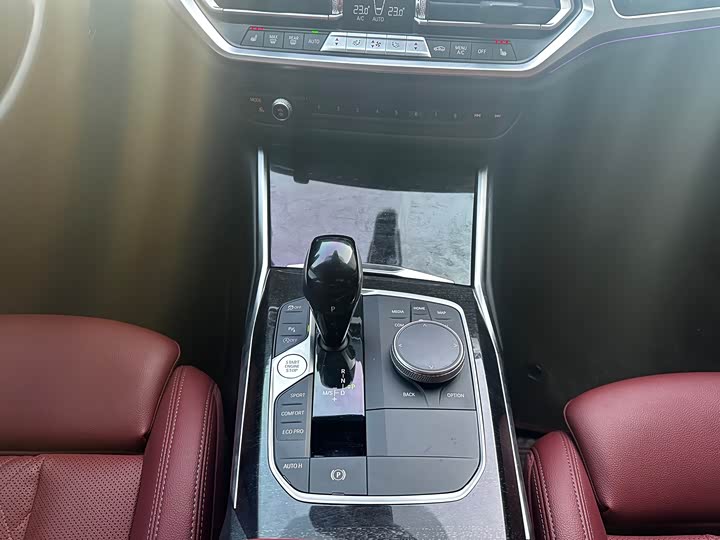 Фото 9 - BMW 3 Series