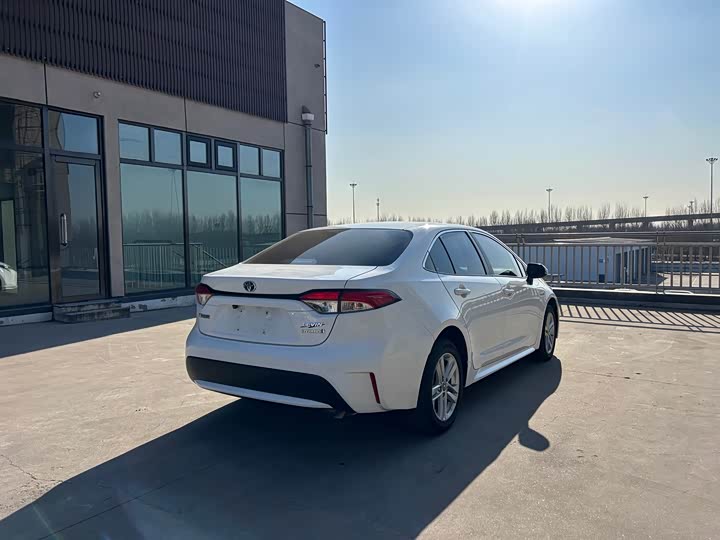 Фото 5 - Toyota Levin