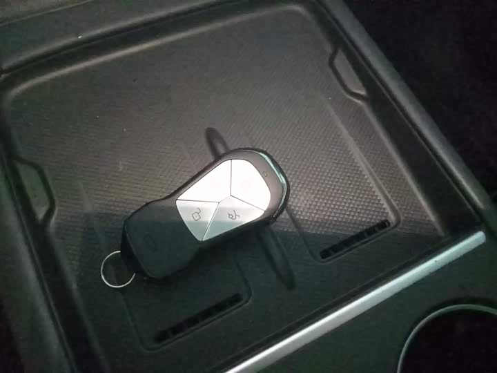 Фото 9 - XPeng G6