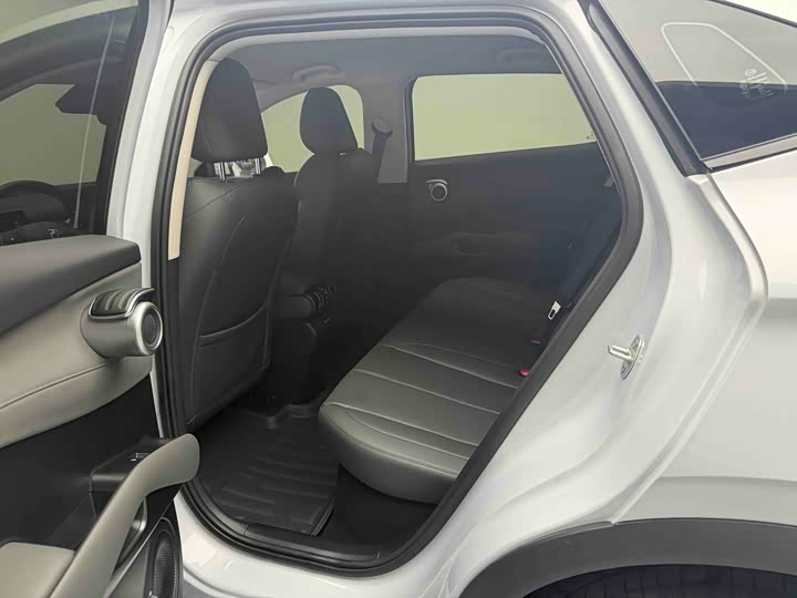 Фото 7 - BYD Yuan Plus