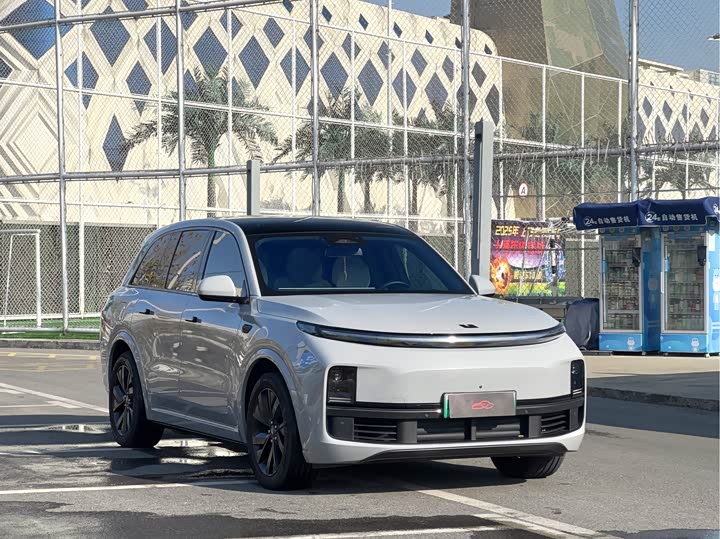 Фото 3 - LiXiang L8