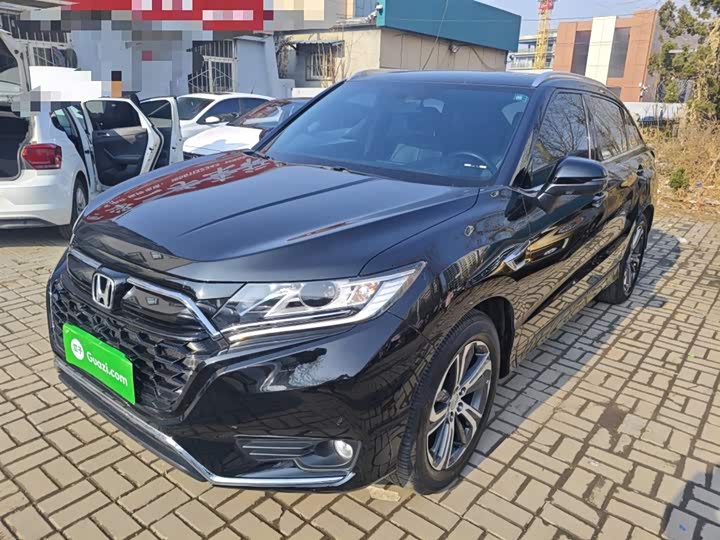 Фото 2 - Honda UR-V