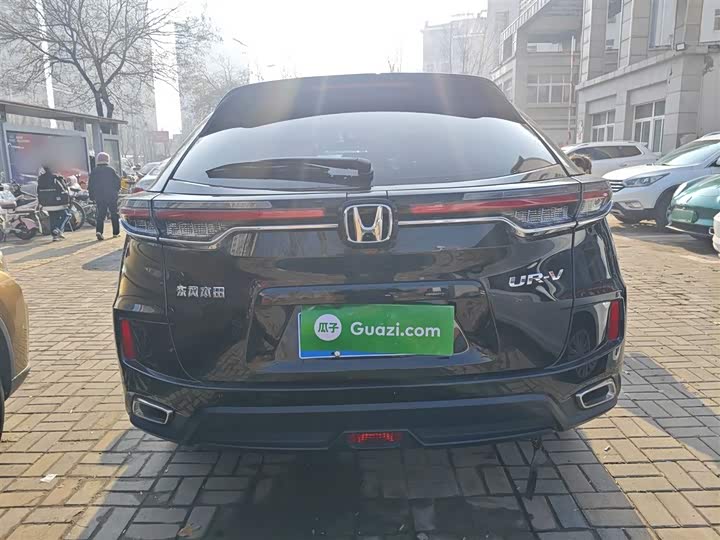 Фото 6 - Honda UR-V