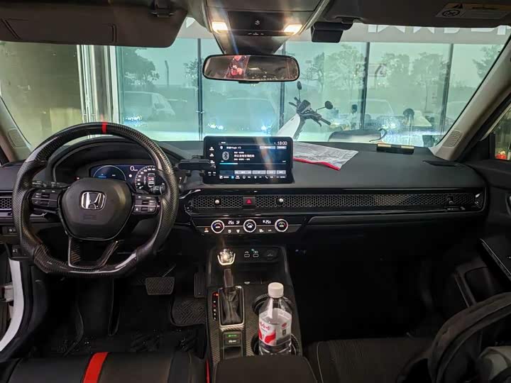 Фото 4 - Honda Civic