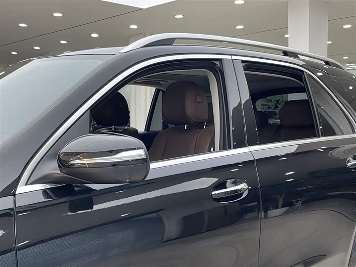 Фото 8 - Mercedes-Benz GLE-Class