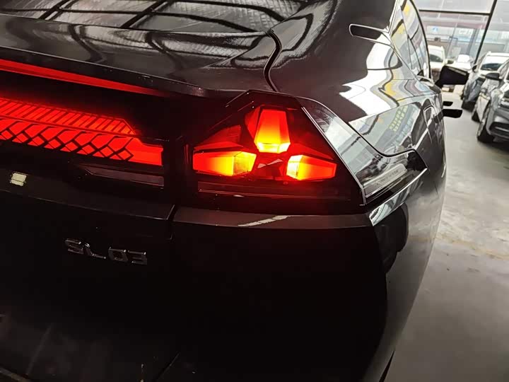 Фото 8 - Changan Deepal SL03