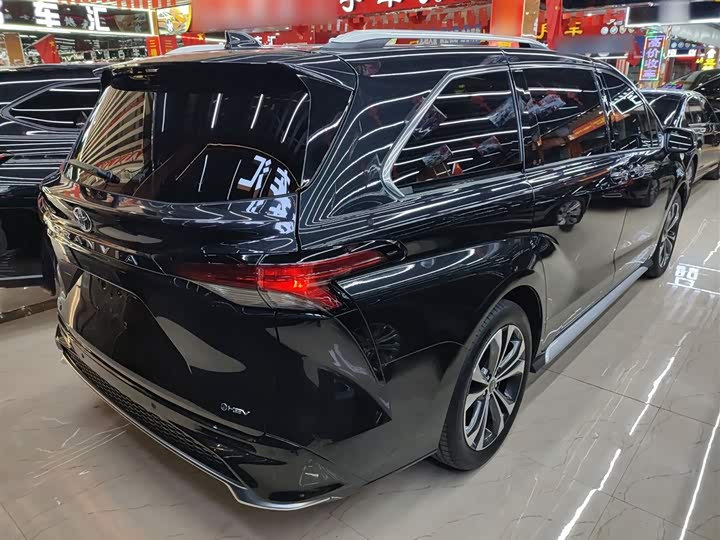 Фото 7 - Toyota Granvia