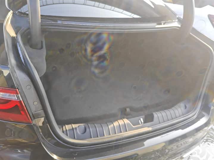 Фото 4 - Jaguar XF L