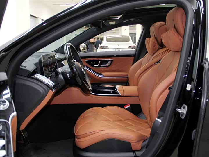 Фото 7 - Mercedes-Benz Maybach S-Class