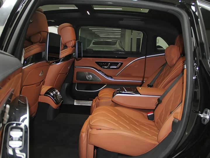 Фото 8 - Mercedes-Benz Maybach S-Class