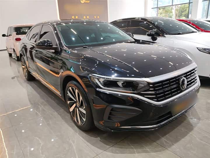 Фото 4 - Volkswagen Passat