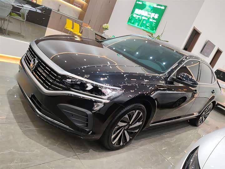 Фото 5 - Volkswagen Passat