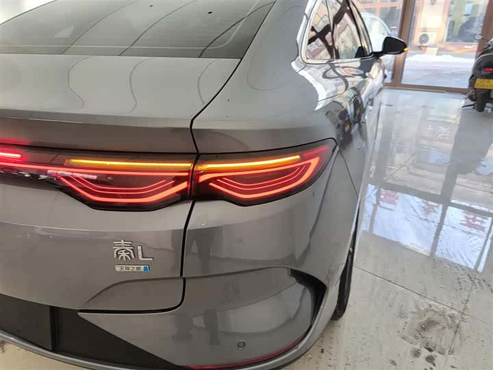 Фото 8 - BYD Qin L