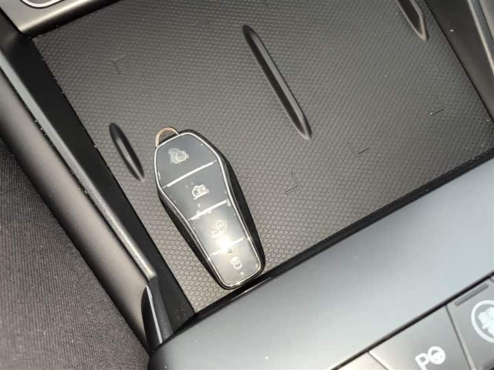 Фото 9 - BYD Qin L