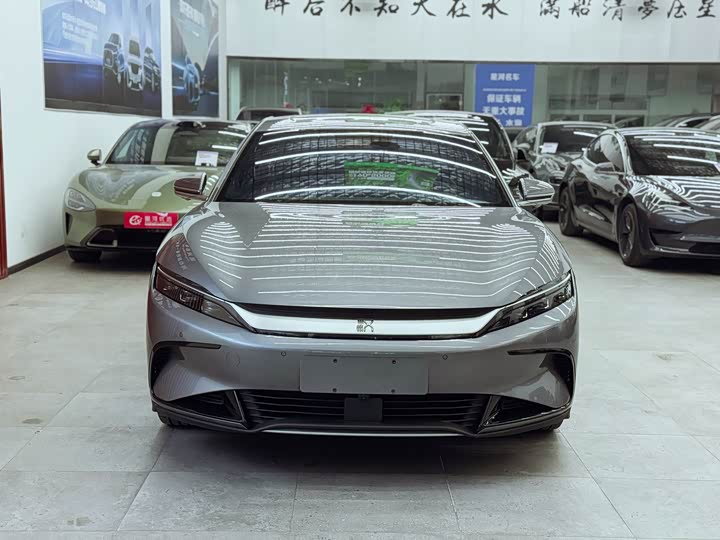 Фото 2 - BYD Han