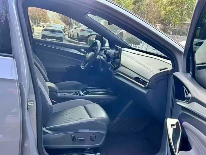 Фото 8 - Volkswagen ID.4 Crozz