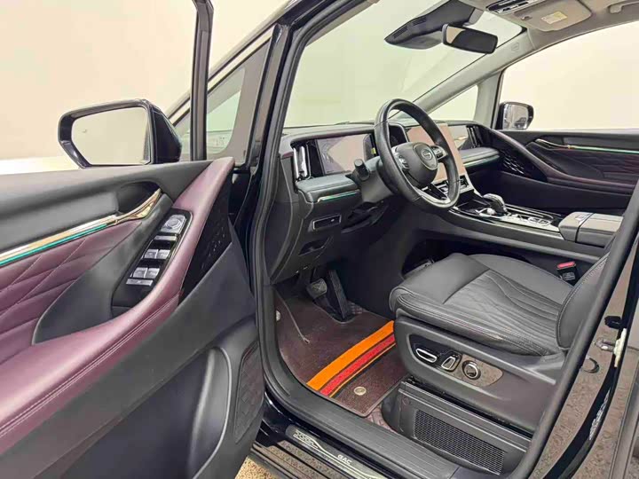 Фото 5 - GAC Trumpchi M8