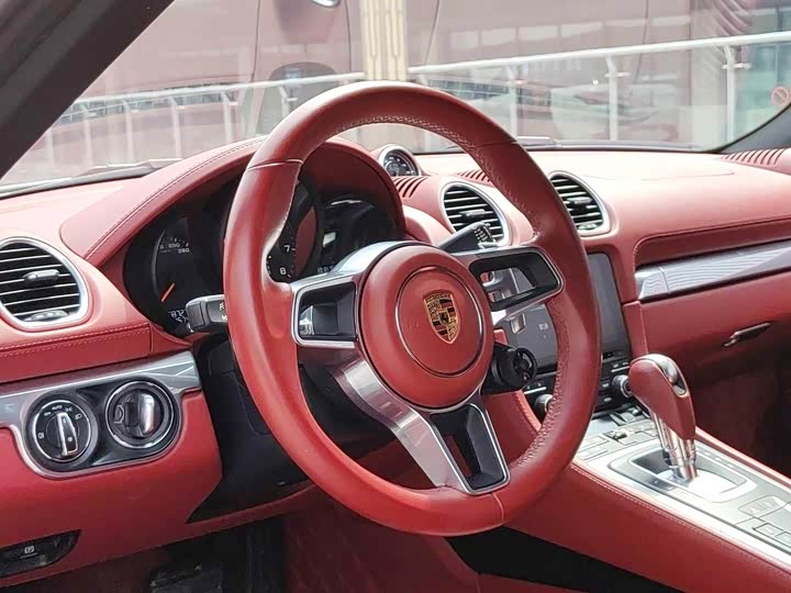 Фото 3 - Porsche 718