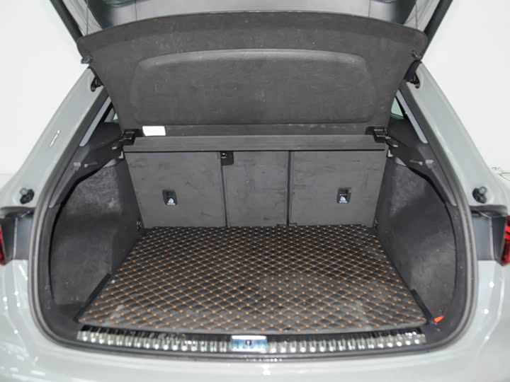 Фото 6 - Audi Q3