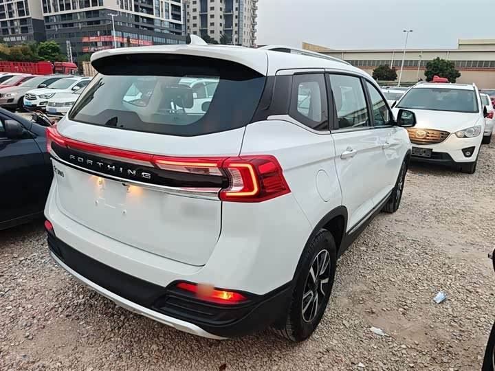 Фото 7 - Dongfeng Forthing T5