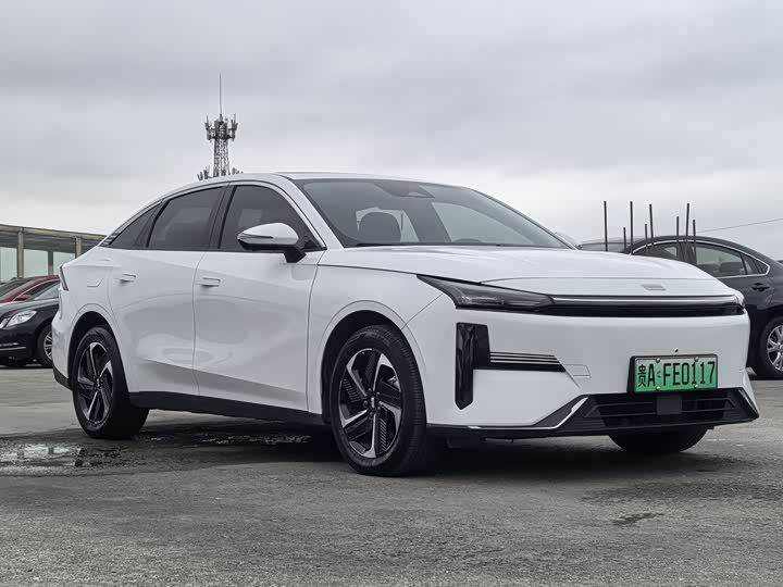 Фото 3 - Geely Galaxy L6