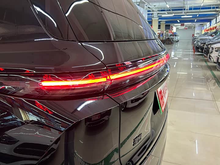 Фото 7 - LiXiang L9