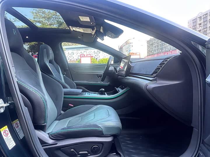 Фото 8 - BYD Han