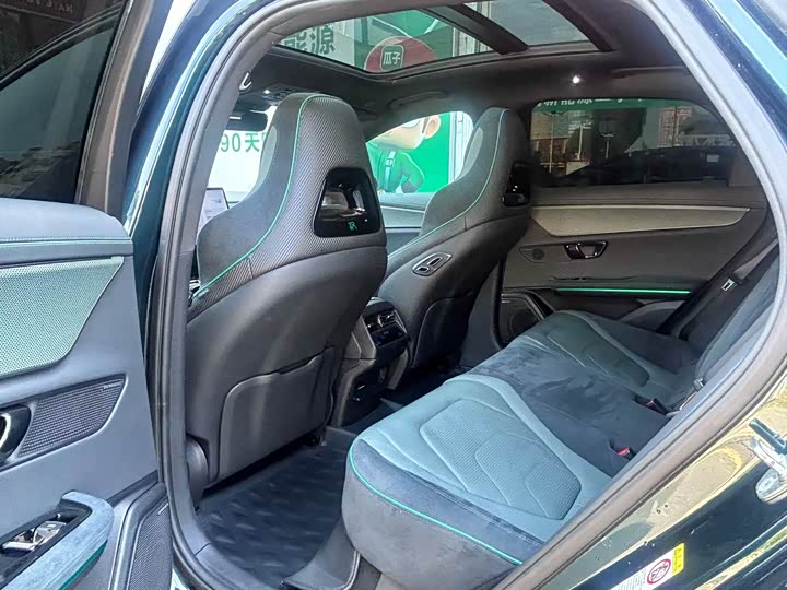 Фото 9 - BYD Han