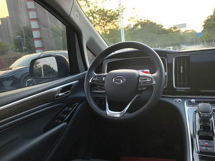 Фото 7 - GAC Trumpchi M8