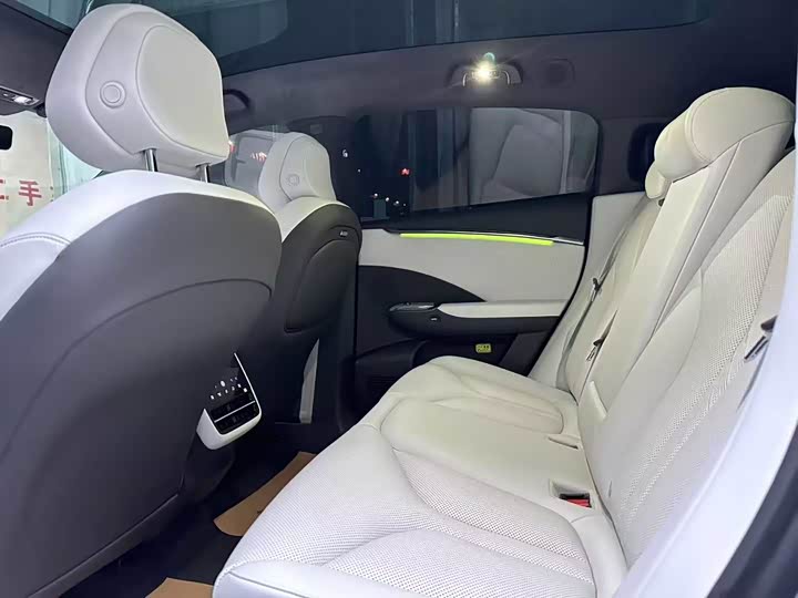 Фото 6 - XPeng G7