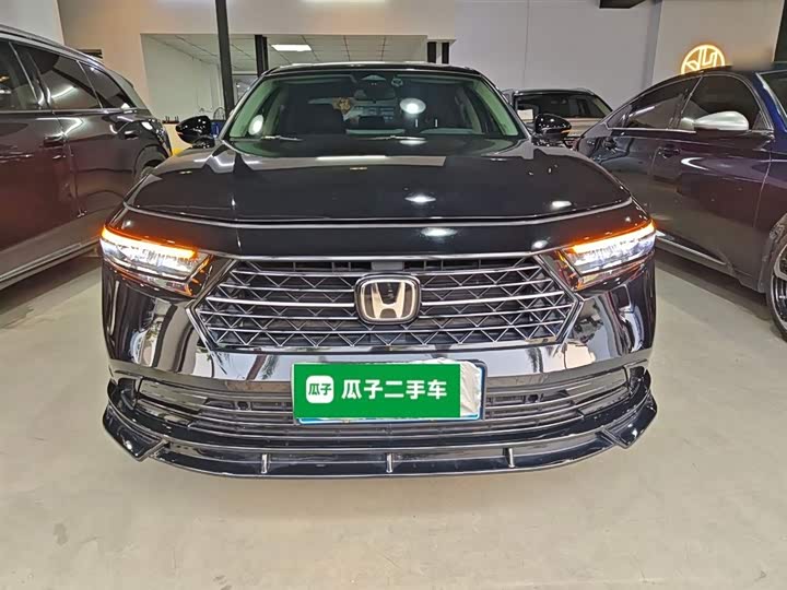 Фото 3 - Honda Accord