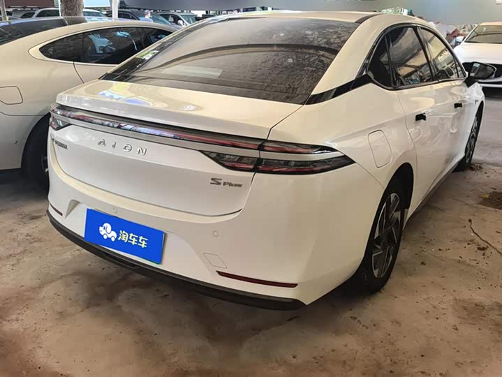 Фото 3 - GAC Aion S Plus