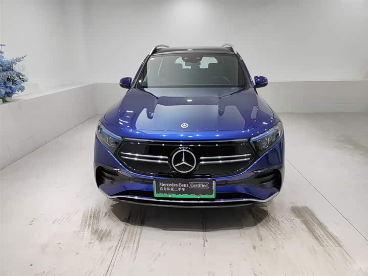 Фото 2 - Mercedes-Benz EQB