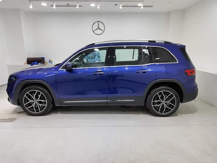 Фото 3 - Mercedes-Benz EQB