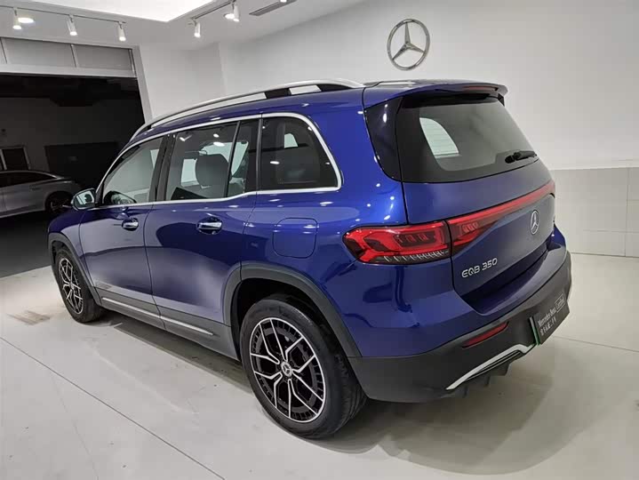 Фото 4 - Mercedes-Benz EQB