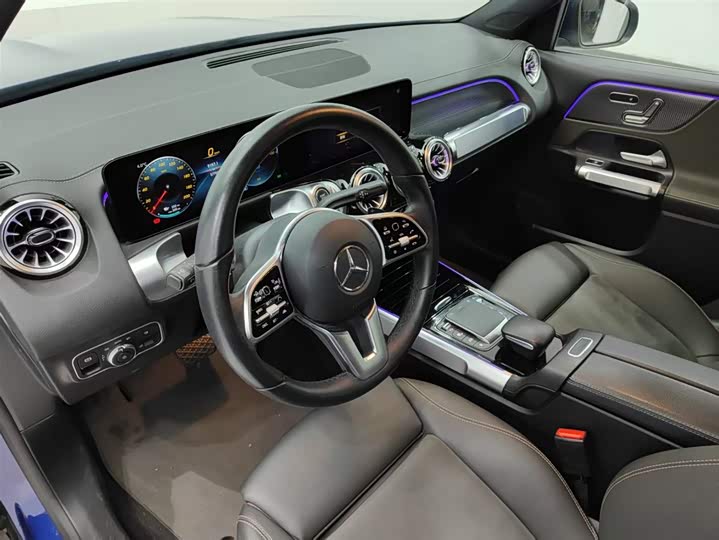 Фото 6 - Mercedes-Benz EQB