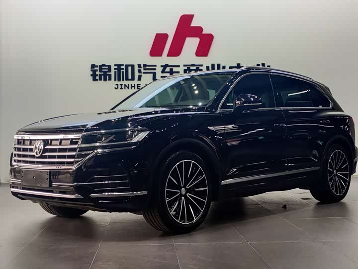 Фото 1 - Volkswagen Touareg