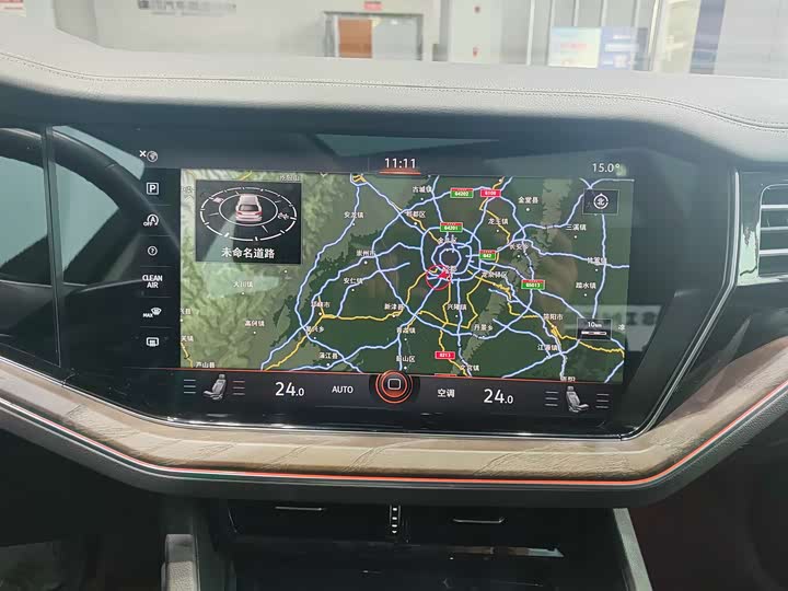 Фото 7 - Volkswagen Touareg