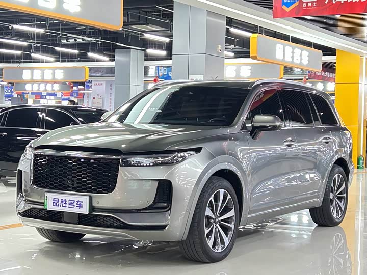 Фото 1 - LiXiang One