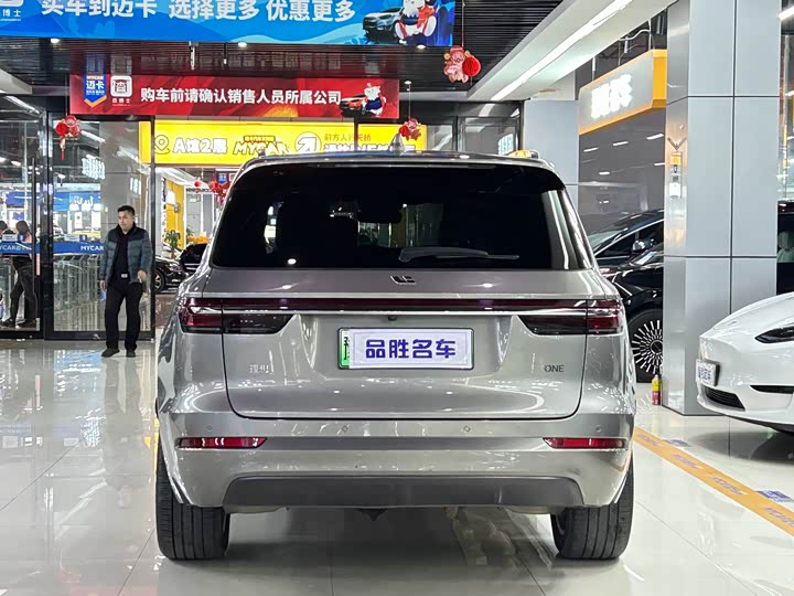 Фото 4 - LiXiang One