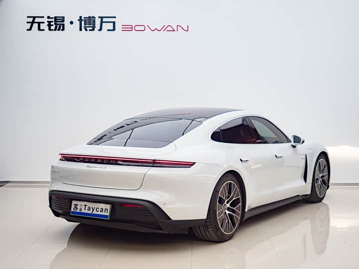 Фото 4 - Porsche Taycan