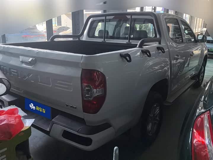 Фото 3 - Maxus T70