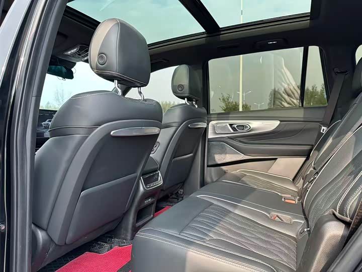 Фото 9 - GAC Trumpchi GS8