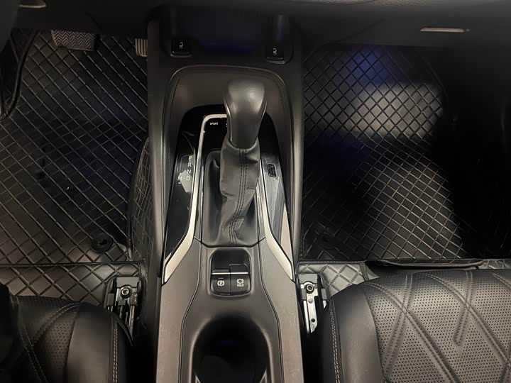 Фото 7 - Toyota Allion