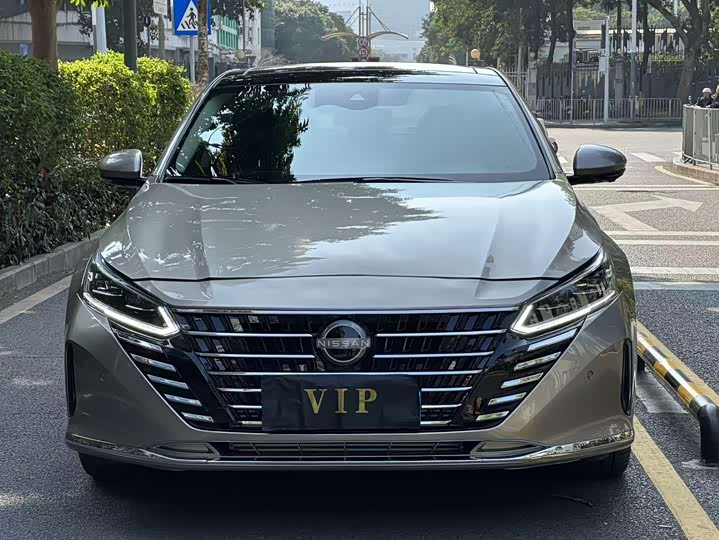 Фото 2 - Nissan Teana