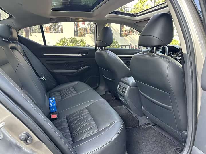 Фото 6 - Nissan Teana